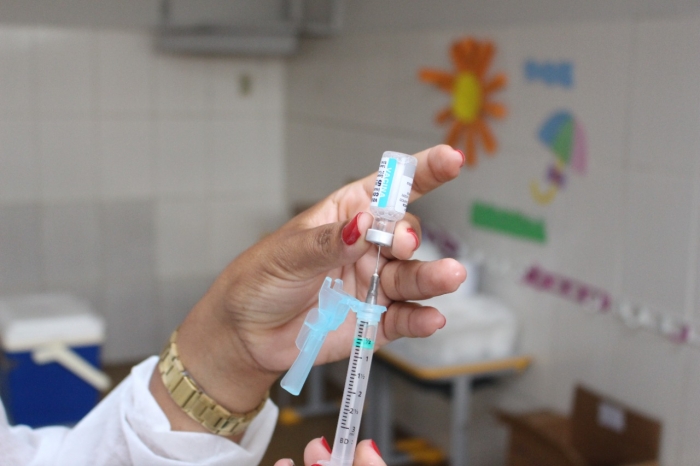 Juazeiro continua vacinação do público geral com 36 anos e mais, trabalhadores da educação e segunda dose nesta sexta-feira