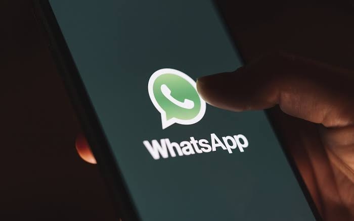Divulgar conversa de WhatsApp sem autorização é passível de indenização, decide STJ