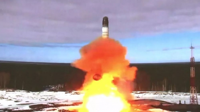 Putin ameaça inimigos com míssil mais poderoso e destrutivo do mundo