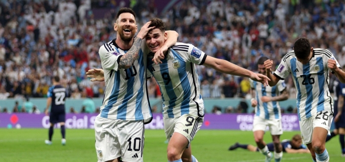 Argentina faz 3 gols contra a Croácia e segue para a final da Copa no Catar