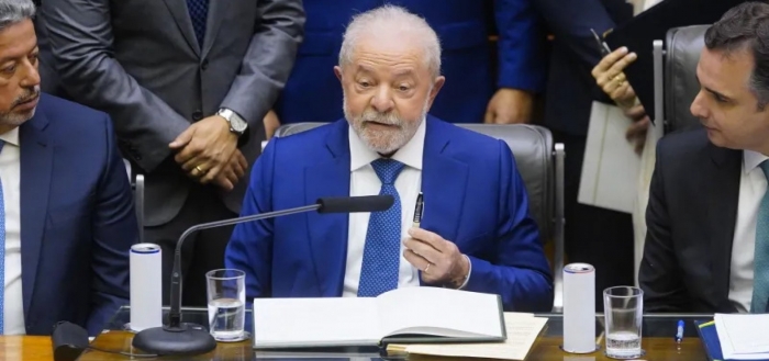 Decreto de Lula que revoga normas de acesso a armas é publicado