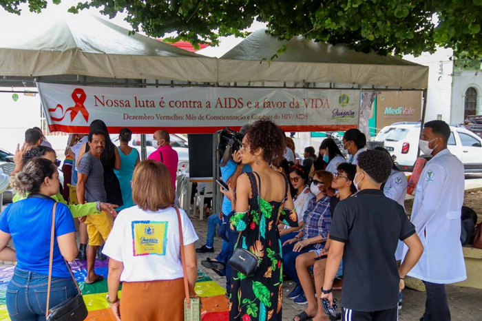 Juazeiro promove inclusão do público LGBTQIAP+ com feira de saúde