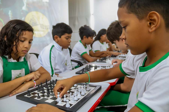 Torneio de Xadrez desenvolve habilidades de memória e concentração de estudantes da rede municipal de Juazeiro