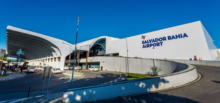 Aeroporto de Salvador suspende pouso e decolagem temporariamente devido às chuvas intensas