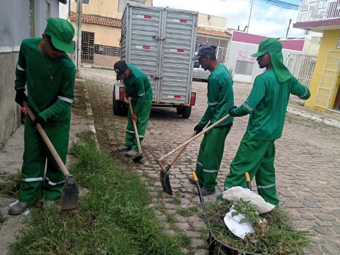 Prefeitura intensifica limpeza urbana na área central e Orla de Juazeiro
