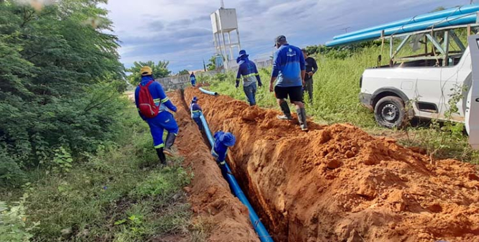 MAIS ÁGUA PARA O INTERIOR - Prefeitura amplia oferta de distribuição de água em comunidade de Juazeiro