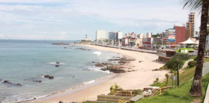 Praias de Salvador serão fechadas no feriado, anuncia Bruno Reis